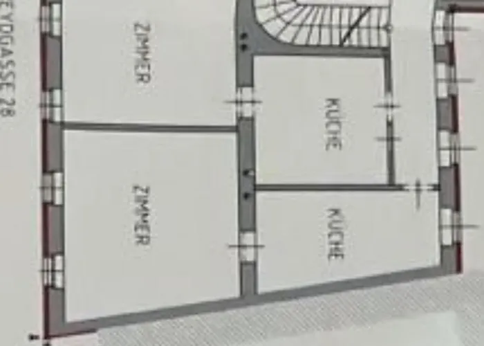 Apartmán 100 M2 With Balcony & Free Parking